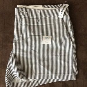 NWT Old Navy 3.5 Inch Shorts
